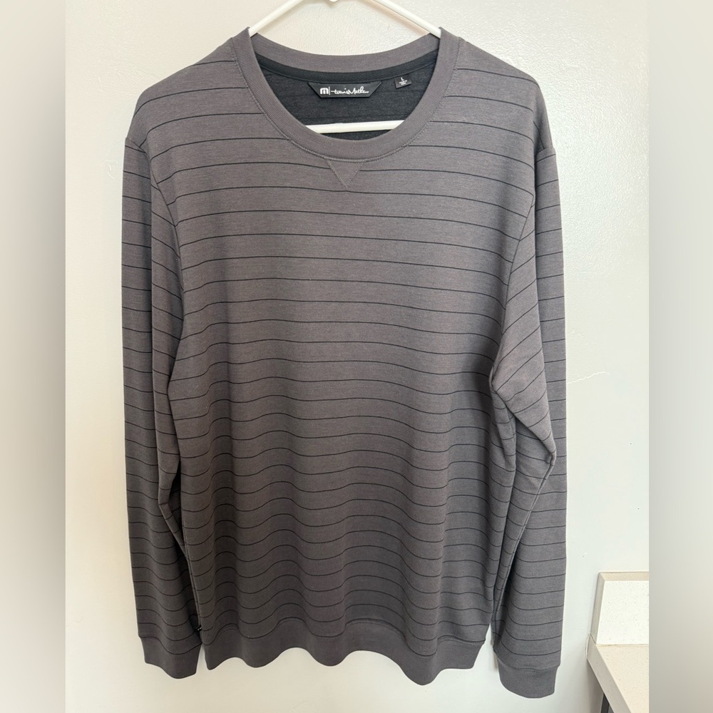 Travis Matthew mens gray/blue sweatshirt